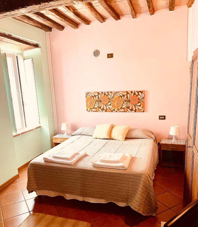 In Castello Hotell Gallicano Eksteriør bilde